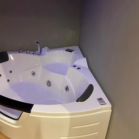 ホテル Ristorante Plaza Tornolo