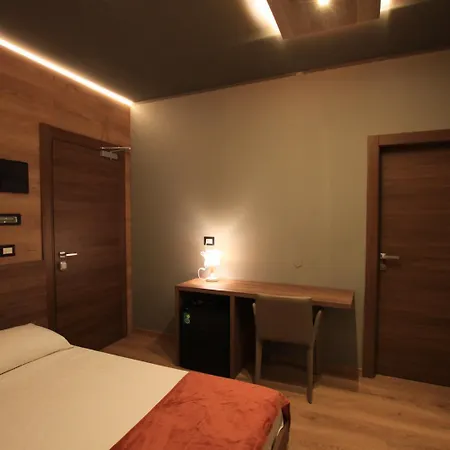 Ξενοδοχείο Ristorante Plaza Tornolo